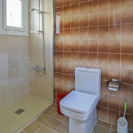 Holiday home Amazing In With Kitchen *